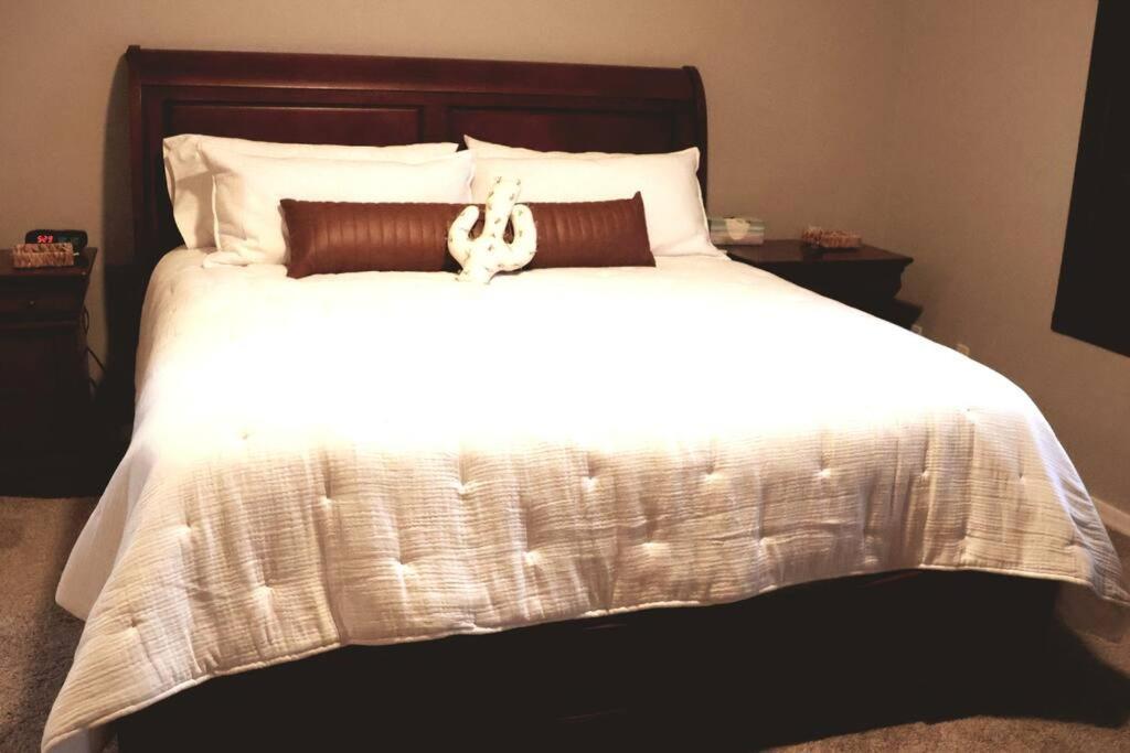 Phoenix Home With Heated Pool, Desert Views & Hot Tub Anthem 外观 照片