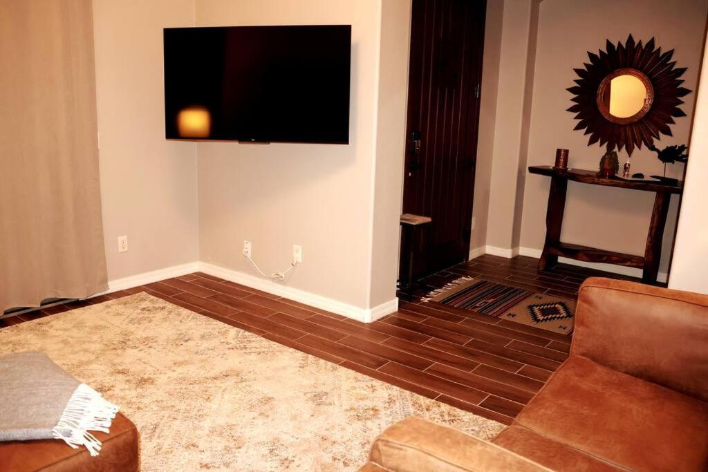 Phoenix Home With Heated Pool, Desert Views & Hot Tub Anthem 外观 照片