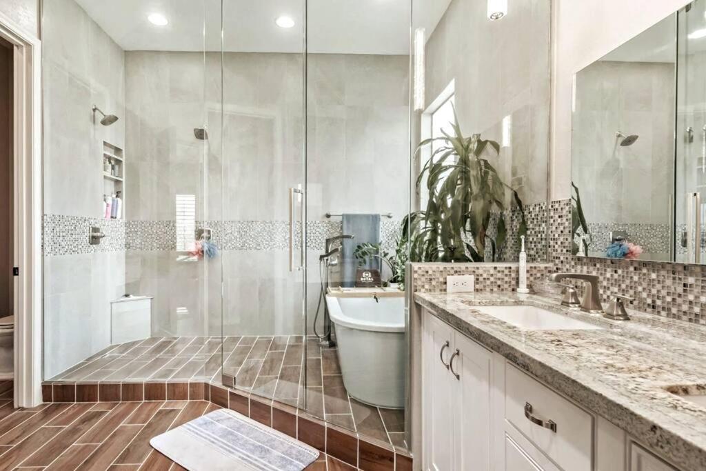 Phoenix Home With Heated Pool, Desert Views & Hot Tub Anthem 外观 照片