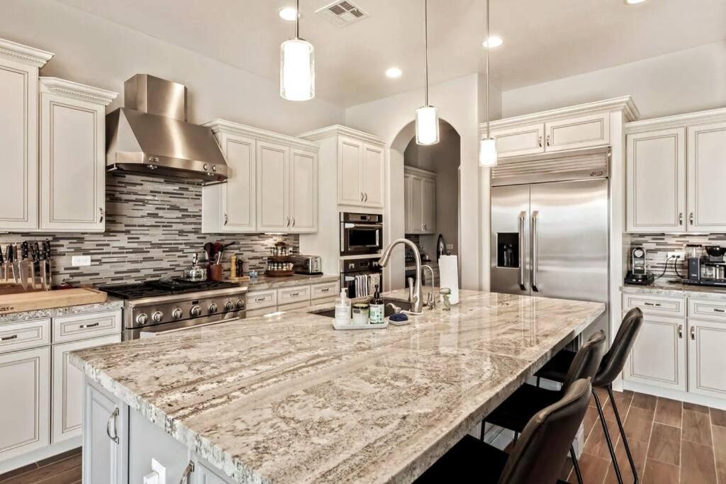 Phoenix Home With Heated Pool, Desert Views & Hot Tub Anthem 外观 照片